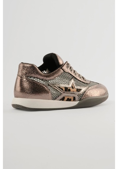 Mubiano Kadın Sneaker Fileli Rugan Detaylı Leopar Yıldızlı Spor Ayakkabı İlya Platin Platin Mubiano Kadın Sneaker Fileli Rugan Detaylı Leopar Yıldızlı Spor Ayakkabı İlya Platin Platin