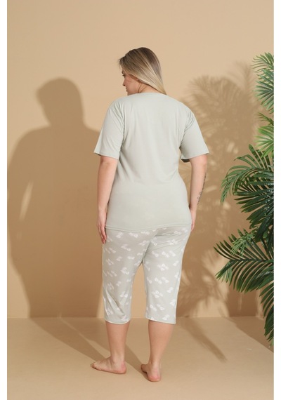 Eyfuze Kadın Curve Büyük Beden Milan Kumaş Kapri Kısa Kollu Pijama Takımı Açık Yeşil