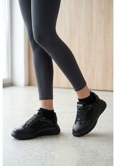 Shoetek Wersa Kadın Sneakers Bağcıklı Spor Ayakkabı Siyah Deri