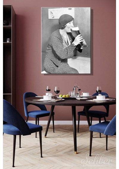 Dikey Kanvas Tablo Tekli Ev Kafe Ofis Siyah Beyaz Bira İçen Kadın Vintage Poster 2788