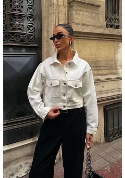 Beyaz Çift Cep Denim Crop Ceket Bcdf-255419 Çok Renkli