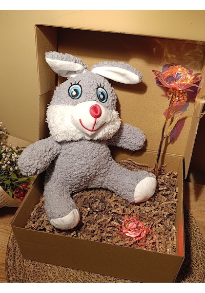 Kutulu Hediye Seti / Peluş Tavşan 30cm - Renk Değiştiren Işıklı Anahtarlık - Sonsuzluk Gülü