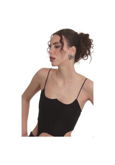 Kadın Antik Gümüş Kaplama Çivili Model Gotik Kalp Stilizesi Küpe Gümüş