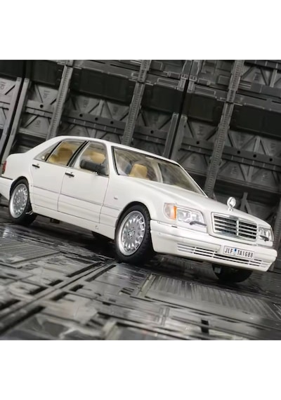1:24 W140 Sel Kapıları Açılabilen Model Araba