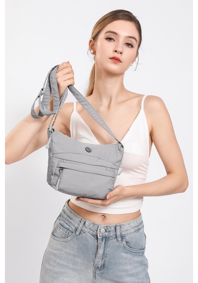 Smart Bags Siyah Ultra Hafif Kumaş Günlük Küçük Boy Kadın Postacı Çantası