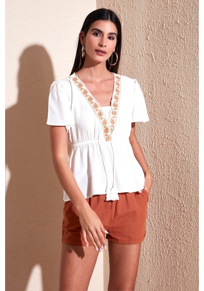 Lela Pamuklu Regular Fit Nakış Işlemeli Püsküllü Bayan Bluz 611Bz0282 Ekru