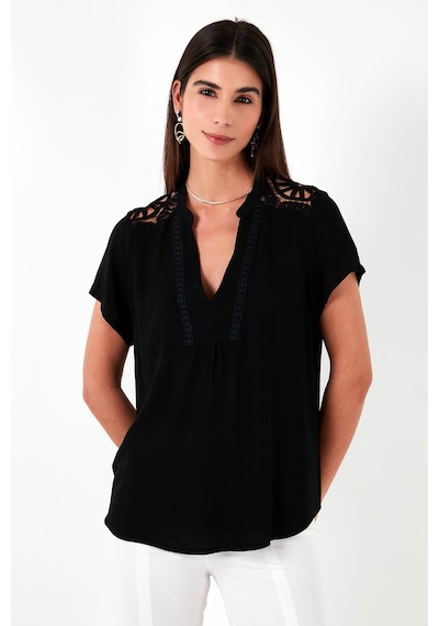 Lela Güpür Detaylı % 100 Pamuk Regular Fit V Yaka Bayan Bluz 611Bz0286 Siyah