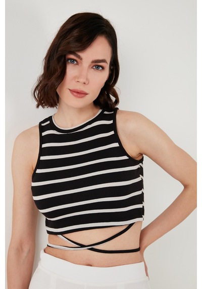 Lela Çizgili Slim Fit Bağlama Detaylı Bayan Crop 5865715 Siyah-Beyaz