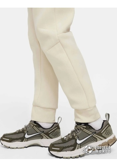 Nike Nıke Tech Fleece Çocuk Eşofman Altı Hv5869-235 Çok Renkli