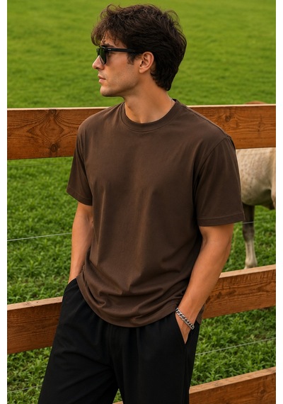 Tarz Cool Erkek Regular Fit Bisiklet Yaka Basic Tişört 2 İplik Şardonsuz %100 Pamuk Günlük Rahat T-shirt Kahverengi