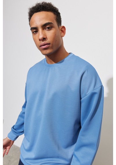AC&Co / Altınyıldız Classics Erkek İndigo Oversize Fit Bol Kesim Bisiklet Yaka Düz Sweatshirt 4A5221200005INDS İndigo AC&Co / Altınyıldız Classics Erkek İndigo Oversize Fit Bol Kesim Bisiklet Yaka Düz Sweatshirt 4A5221200005INDS İndigo