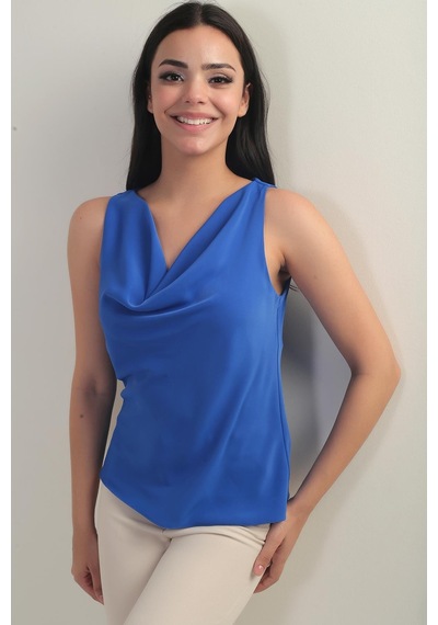 By Saygı Kadın Degaje Yaka Kolsuz Krep Saten Bluz-41066 Saks By Saygı Kadın Degaje Yaka Kolsuz Krep Saten Bluz-41066 Saks