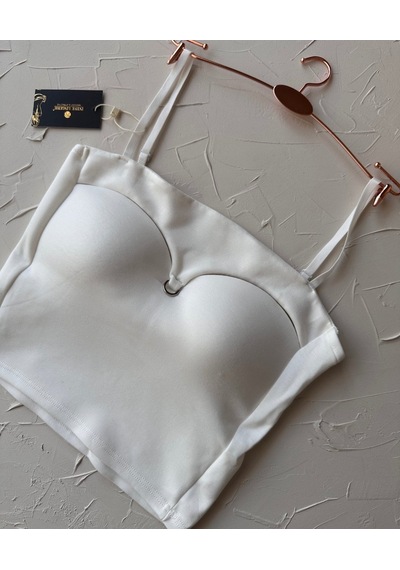 Chole İthal Pamuklu Göğsü Cut-out Halka Kaplı Detaylı İnce Askılı Beyaz