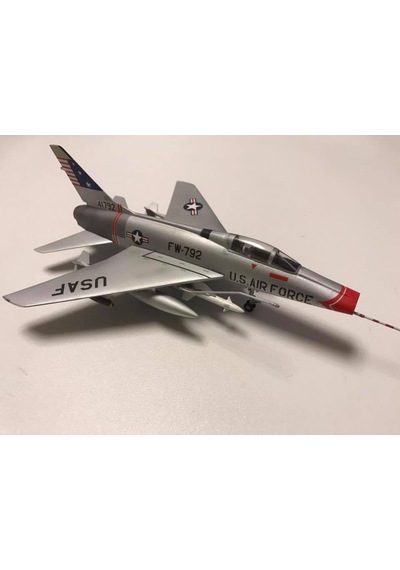 North American F-100 C Super Sabre Pm Model Avcı-bombardıman Uçağı Demonte Plastik Maketi