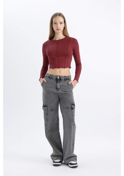 DeFacto Coool Fitted Bisiklet Yaka Basic Düz Crop Uzun Kollu Tişört C4469AX24SPBR182 DeFacto Coool Fitted Bisiklet Yaka Basic Düz Crop Uzun Kollu Tişört C4469AX24SPBR182