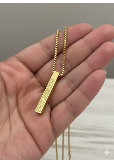 Fetih Suresi 1. Ayet Yazılı İslami Kolye Manevi Takı Arapça Kuran Kararmaz Şık Unisex Altın