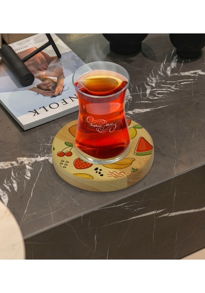 Kişiye Özel Meyveler Tasarımlı Doğal Ahşap Tabaklı Heybeli Çay Bardağı Model 2