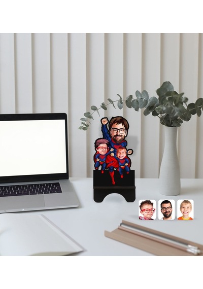 Kişiye Özel Süper Baba 2 Çocuk Karikatürlü Ahşap Biblo Telefon St
