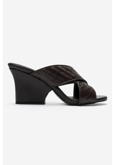 Luvi Shoes Lavean Kahverengi Örgü Çapraz Bantlı Kadın Dolgu Topuklu Terlik