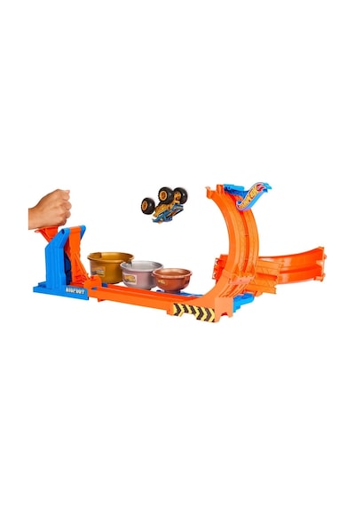 Jbx64 Hot Wheels Monster Trucks Döngü Ve Takla Bigfoot Oyun Parkuru Çok Renkli