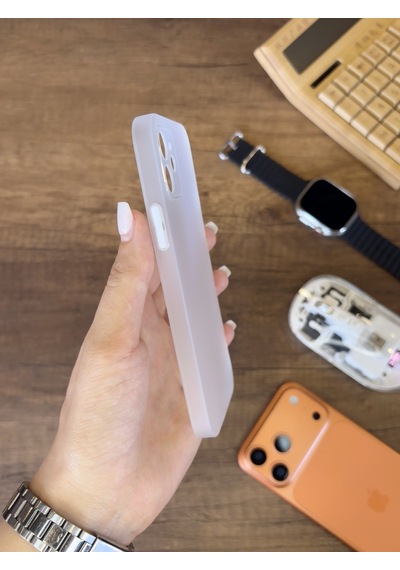 İphone 12 Uyumlu Süper İnce Mat Ultra Thin Silikon Kılıf Beyaz