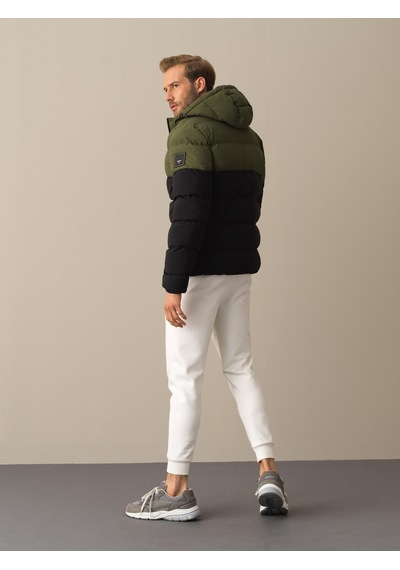 Xint Siyah Regular Fit Kapüşonlu Şişme Mont 190506