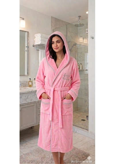 Triga Pembe Ara Biyeli Nakışlı Kadın Bornozu %100 Bambu, Pamuk, Su Emici, Hızlı Kuruma Açık Pembe