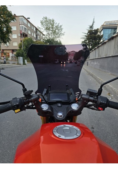 Motocam Arora Ars 200 Ön Cam 2022-2026 Model 46cm Siyah Renkli 4mm