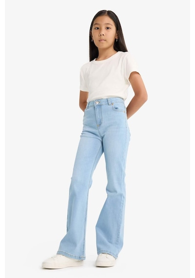 Defacto Kız Çocuk Flare Fit İspanyol Paça Jean Pantolon E6182a825aunm39 Mavi Defacto Kız Çocuk Flare Fit İspanyol Paça Jean Pantolon E6182a825aunm39 Mavi