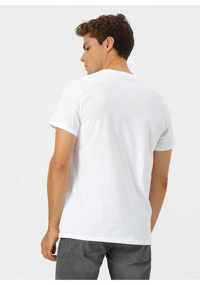Levi's Levis Erkek Bisiklet Yaka Basklı İstanbul T-shirt A7747-0000 001 Levi's Levis Erkek Bisiklet Yaka Basklı İstanbul T-shirt A7747-0000 001