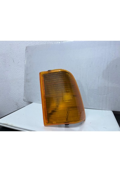 Ford Taunus Sağ Ön Sinyal Sarı Rengi Solmaz1983-1989 Arası Oem No 80bg 13368 AA
