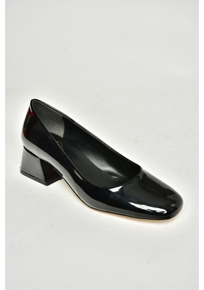 Fox Shoes T752827008 Siyah Rugan Alçak Topuklu Kadın Ayakkabı Siyah