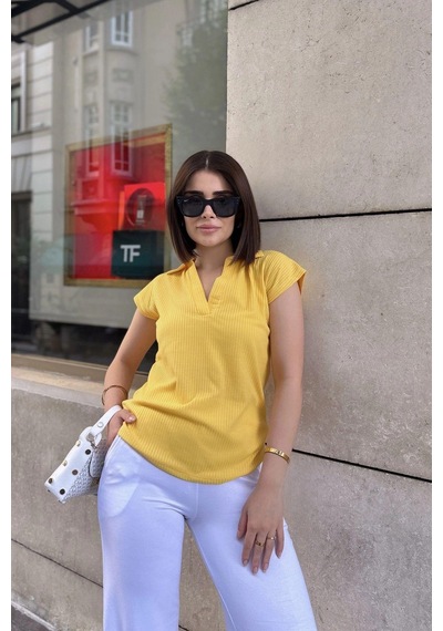 Sarı Polo Yaka, Kısa Kol, Fitilli Kaşkorşe Kumaş, Basic Kalıp/kesim, Spor Ve Günlük Bluz & T-shirt Sari