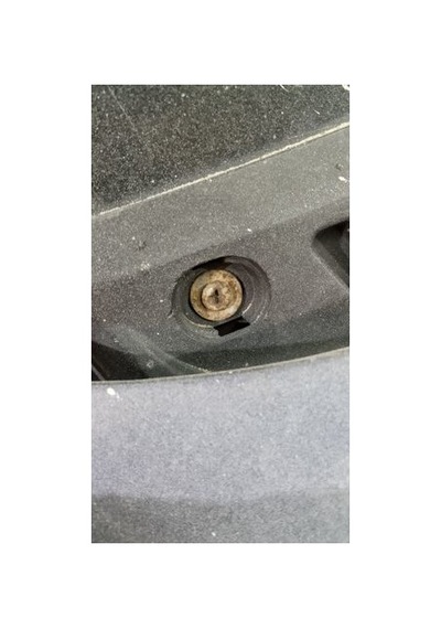 Mazda E016-50-796 Havalandırma Izgarası Montaj Kapağı