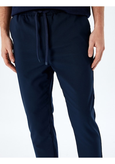Koton Slim Fit Cep Detaylı Viskon Karışımlı Beli Bağcıklı Pantolon Lacivert 5sam40031hw Lacivert Koton Slim Fit Cep Detaylı Viskon Karışımlı Beli Bağcıklı Pantolon Lacivert 5sam40031hw Lacivert