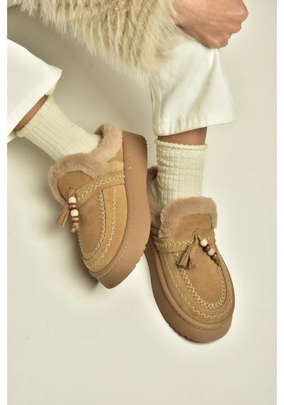 Fox Shoes Z357171661 Vizon Süet Hakiki Deri Kürklü Kadın Makosen Terlik