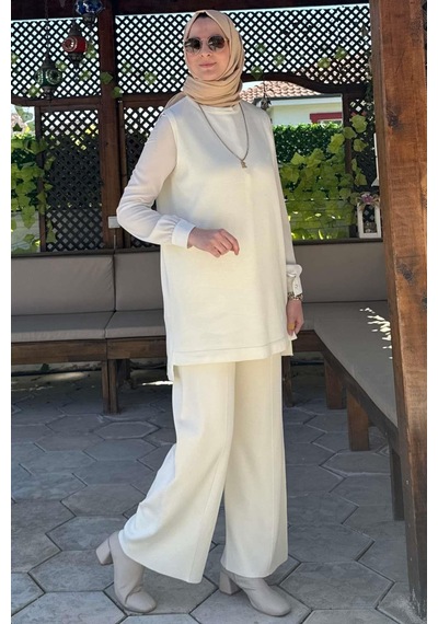 Rabia Şamlı Pantolonlu İç Takım Ekru Normal