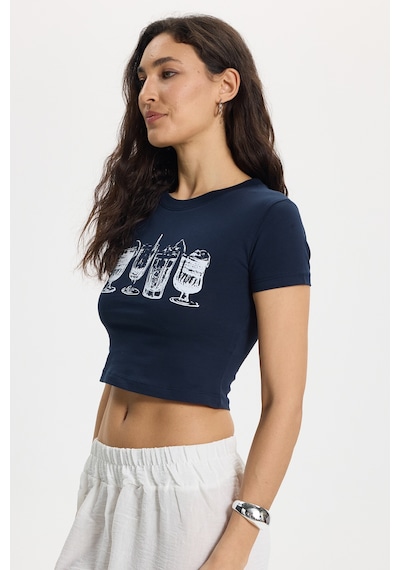 Tudors Kadın Slim Fit Dar Kesim Pamuk Bisiklet Yaka Kısa Kollu Baskılı Lacivert Crop Tişört-50536 L