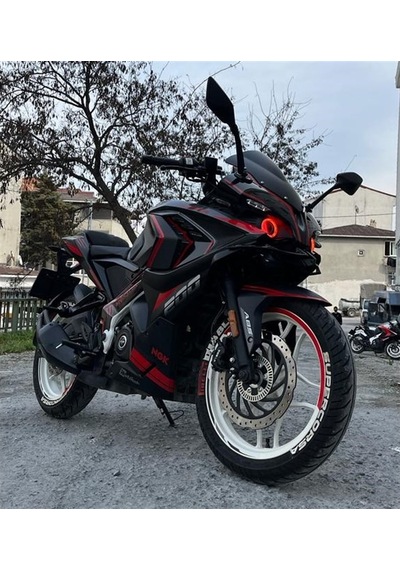 Bajaj Pulsar Rs200 Kırmızı Takım Sticker Modeli