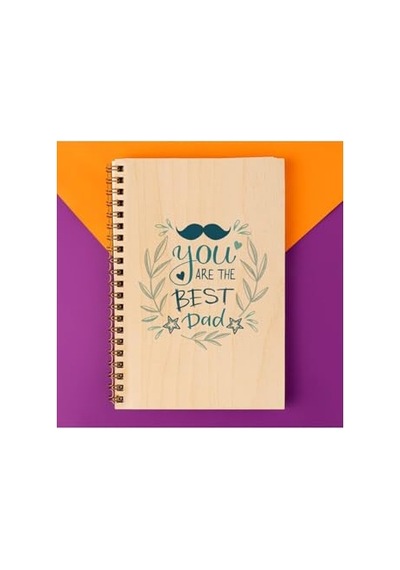 En İyi Babalara Hediye Ahşap Kapaklı Defter 12x18 Cm, 48 Yaprak Babaya Özel Hediye, Spiral, Çizgisiz Defter Çok Renkli En İyi Babalara Hediye Ahşap Kapaklı Defter 12x18 Cm, 48 Yaprak Babaya Özel Hediye, Spiral, Çizgisiz Defter Çok Renkli