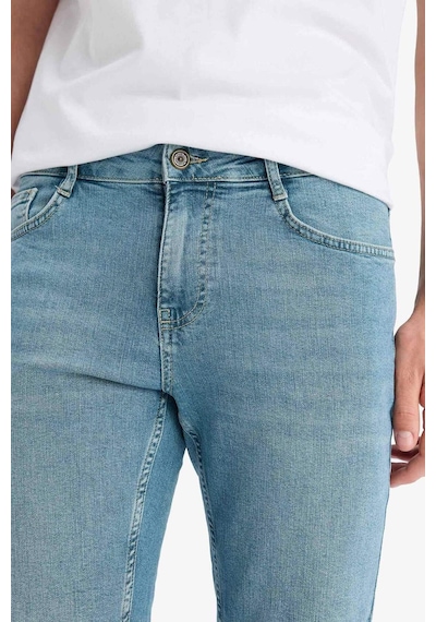 Defacto Slim Fit Dar Kesim Jean Bermuda Şort F4220ax25smnm29 Yeşil