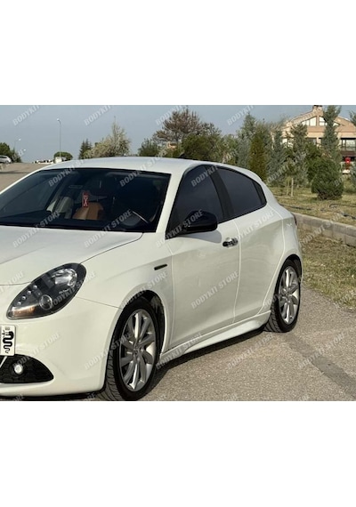 Alfa Romeo Giulietta Yan Marşpiyel Takımı Sağ-sol