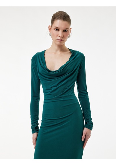 Koton Koton X Sibil Çetinkaya - Uzun Kollu Degaje Yaka Sırtı Pencere Detaylı Uzun Abiye Elbise Yeşil 6wak80142fk