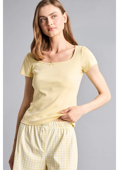 Defacto Regular Fıt Kısa Kollu 2li Kareli Şortlu Ribana Açık Sarı Pijama Takım G9860ax26smyl83 Sarı-yl83 Defacto Regular Fıt Kısa Kollu 2li Kareli Şortlu Ribana Açık Sarı Pijama Takım G9860ax26smyl83 Sarı-yl83