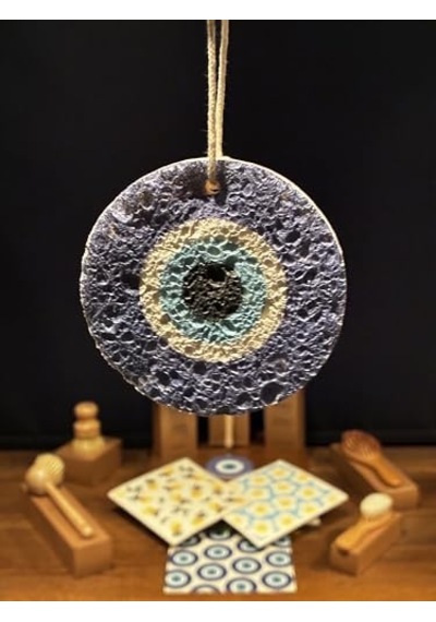 Magic Sponge Şişen Sihirli Sünger Nazar Boncuğu Desenli, Su İle Temas Ettiğinde Sünger Formunu Alır, Defalarca Kullanılabilir Sürdürülebilir