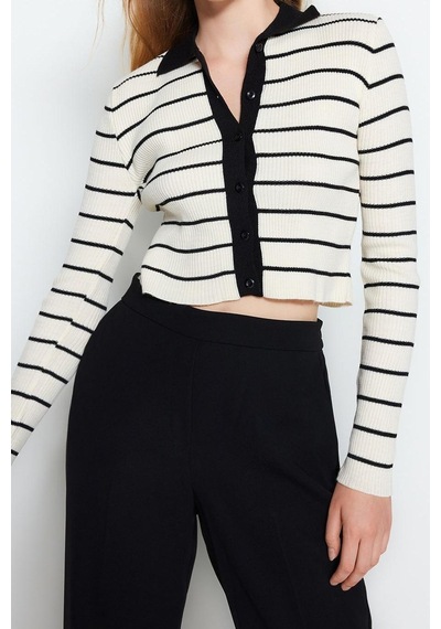 Ersefa Kadın Modern Tarz Slim Polo Yaka Crop Triko Hırka Siyah