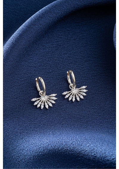 Çekirdekjewelry Kadın 925 Ayar Gümüş Işıltılı Küpe Modern Ve Şık Model Çok Renkli