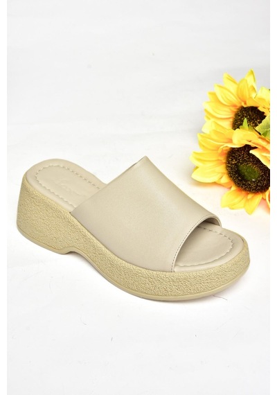 Fox Shoes S996741209 Bej Kalın Tabanlı Kadın Terlik Bej
