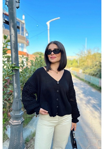 WeShaya Kadın Siyah Yumuşak Dokulu, V Yaka Uzun Kol, Ponpon Detaylı, Triko Hırka Siyah