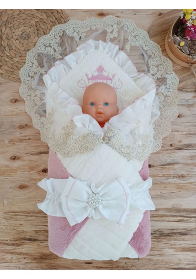 Yenidoğan Wool Yün Kumaş Taç Nakışlı Güpür Duvaklı Fiyonk Prizma Taş Unisex Kundak Bebek Battaniyesi Pembe
